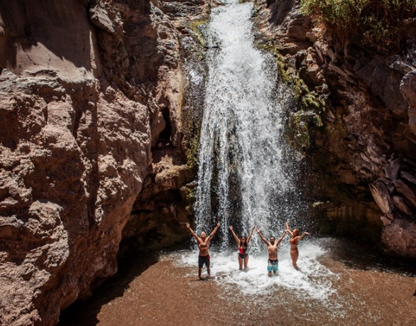 Cascada Escondida del Cañón del Río Bilama